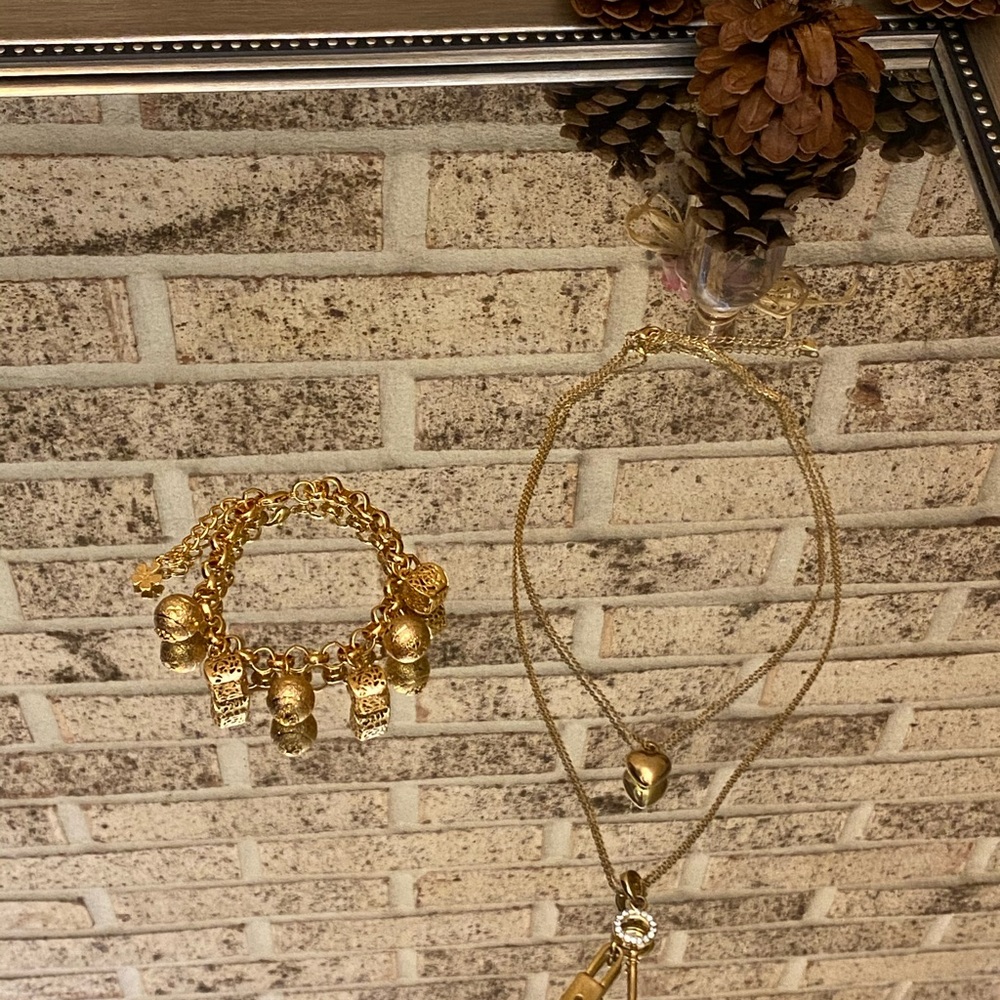 Set of necklace and bracelet gold tone - Picture 2 of 9